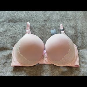 ✨NWT✨Torrid Push-Up Plunge Bra